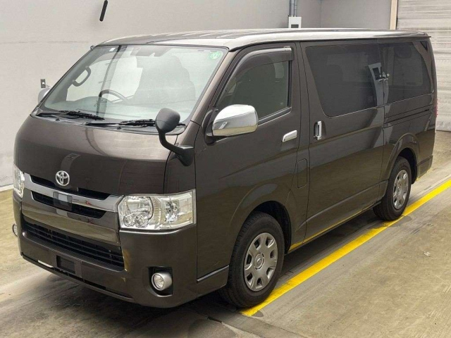 TOYOTA HIACE VAN 2019