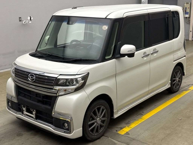 DAIHATSU TANTO 2016