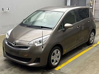 TOYOTA RACTIS 2015