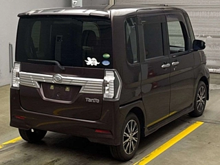 DAIHATSU TANTO 2017