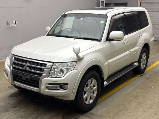 MITSUBISHI PAJERO 2018