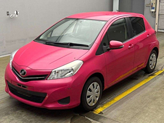 TOYOTA VITZ 2013