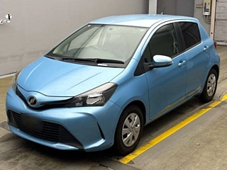 TOYOTA VITZ 2014