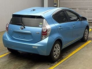 TOYOTA AQUA 2012