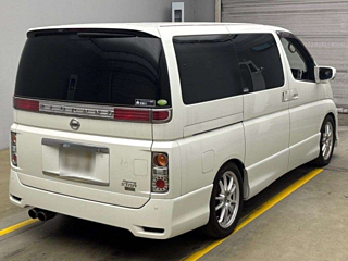 NISSAN ELGRAND 2010