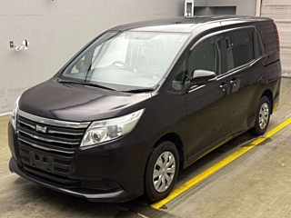 TOYOTA NOAH 2014