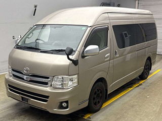 TOYOTA HIACE 2011