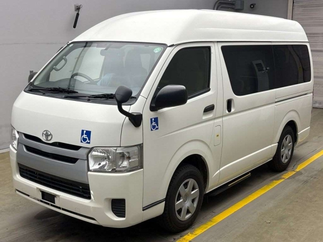 TOYOTA REGIUS ACE VAN 2017