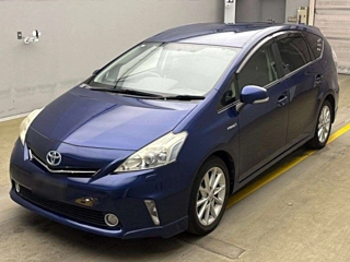 TOYOTA PRIUS ALPHA 2012