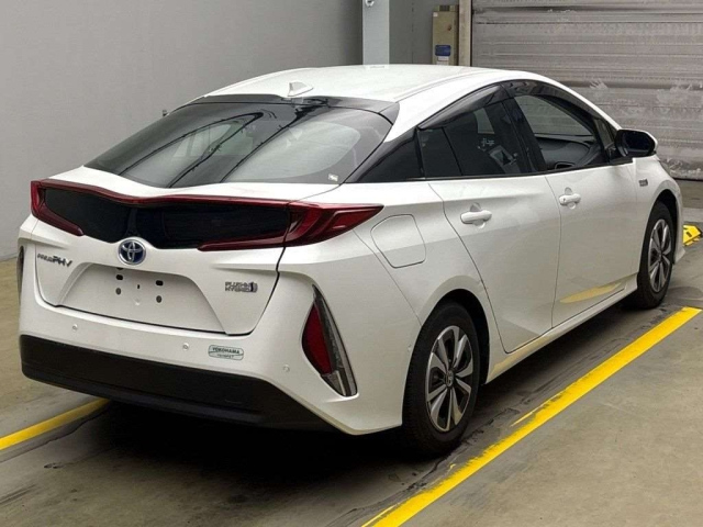 TOYOTA PRIUS PHV 2022
