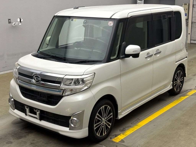 DAIHATSU TANTO 2013