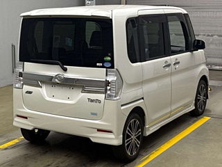 DAIHATSU TANTO 2013