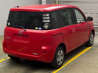 TOYOTA SIENTA 2010