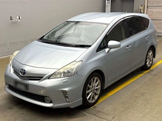 TOYOTA PRIUS ALPHA 2012