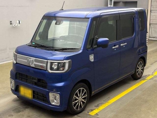 DAIHATSU WAKE 2016