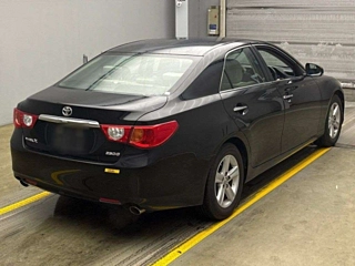 TOYOTA MARK X 2010