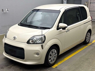 TOYOTA PORTE 2015