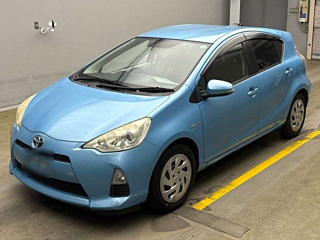 TOYOTA AQUA 2012