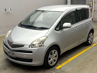TOYOTA RACTIS 2010