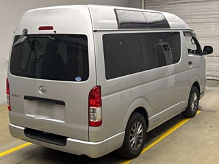 TOYOTA HIACE VAN 2015