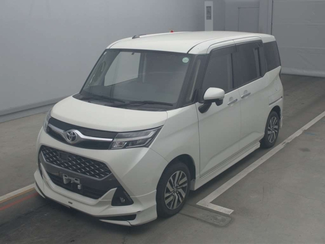 TOYOTA TANK 2018