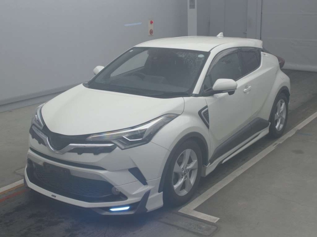 TOYOTA C-HR 2018