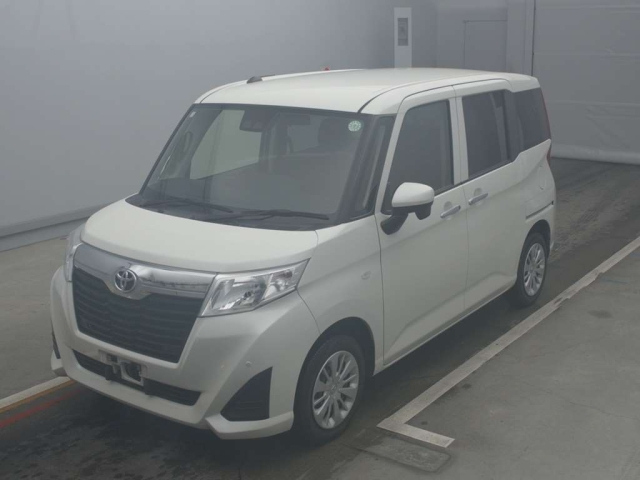 TOYOTA ROOMY 2019