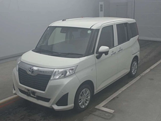 TOYOTA ROOMY 2019