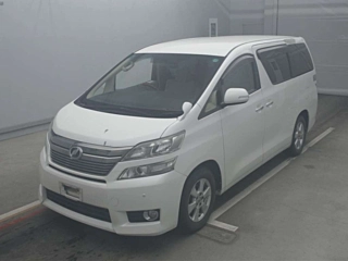 TOYOTA VELLFIRE 2013