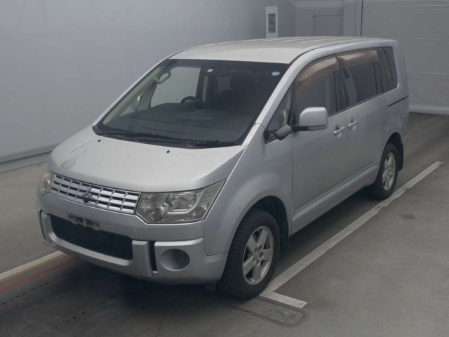 MITSUBISHI DELICA D5 2007