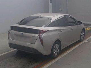 TOYOTA PRIUS 2016
