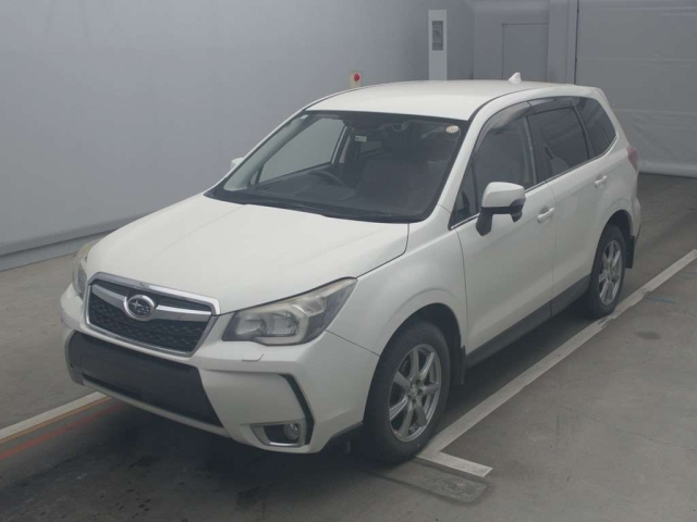SUBARU FORESTER 2015