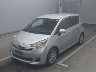 TOYOTA RACTIS 2011