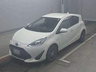 TOYOTA AQUA 2020