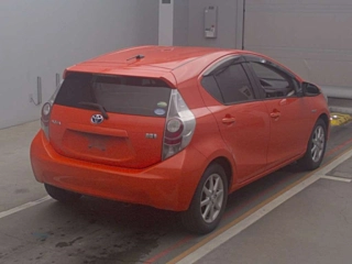 TOYOTA AQUA 2012