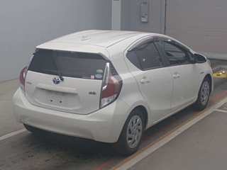 TOYOTA AQUA 2016