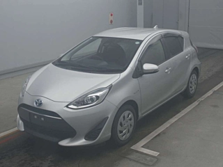 TOYOTA AQUA 2018