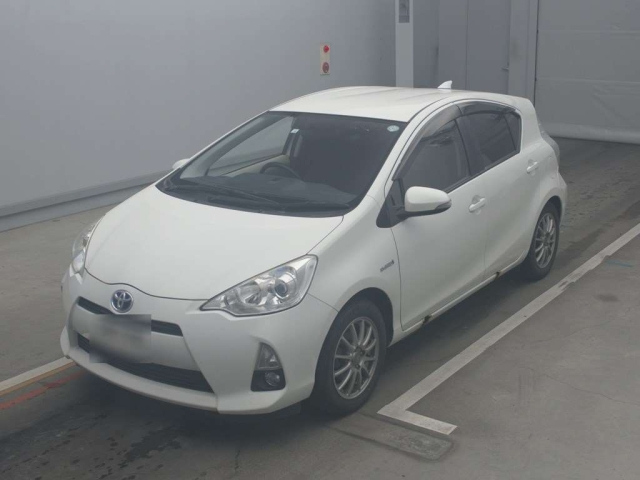 TOYOTA AQUA 2014