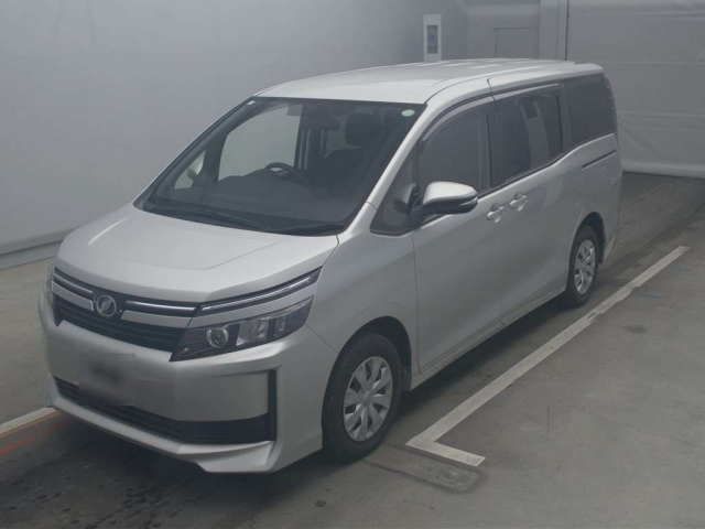 TOYOTA VOXY 2016
