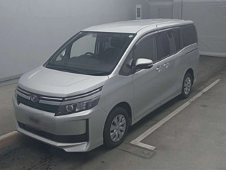 TOYOTA VOXY 2016