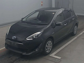 TOYOTA AQUA 2019
