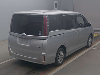 TOYOTA NOAH 2018