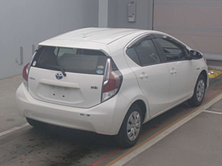 TOYOTA AQUA 2015