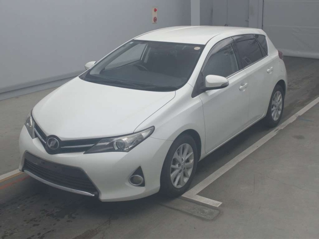 TOYOTA AURIS 2014