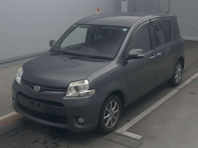 TOYOTA SIENTA 2011