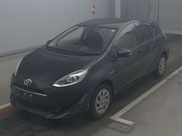 TOYOTA AQUA 2018