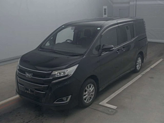 TOYOTA NOAH 2017