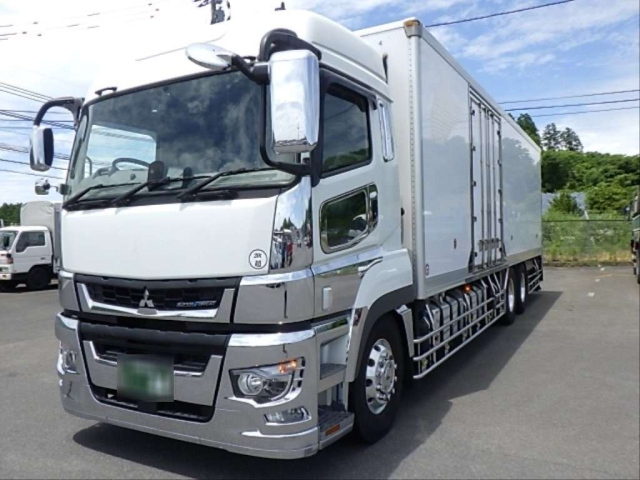 MITSUBISHI SUPER GREAT 2022