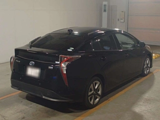 TOYOTA PRIUS 2017