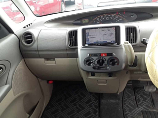 DAIHATSU TANTO 2011